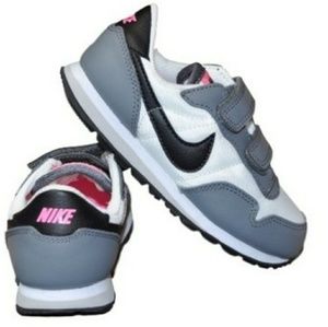 Nike Baby Girl's Metro Plus Velcro sneakers